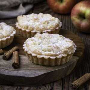 03082021  MG 3390 Crostatine Mela 300x300 2